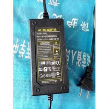球機和錄像機電源 普通口 輸出規(guī)格：12V3A 產(chǎn)品尺寸：120*60*36