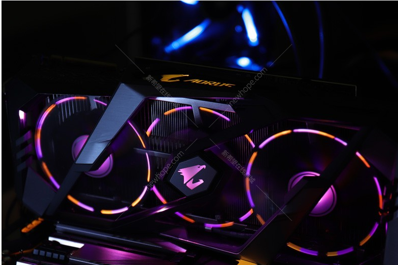 技嘉gigabyteaorusrtx2080ti小雕11ggddr6352bit游戏吃鸡显卡