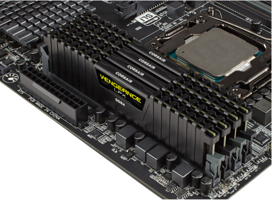 海盗船复仇者ddr416gb3200单条台式机内存条