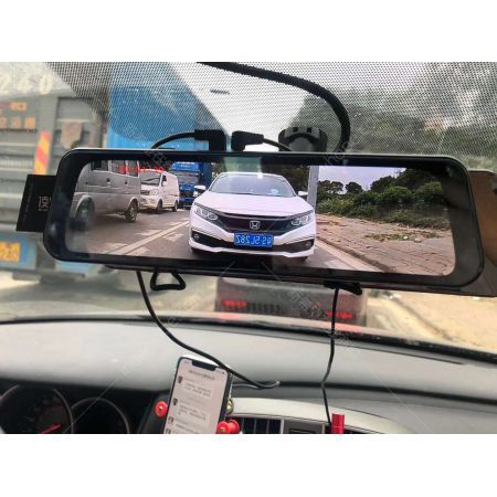 凌度a800全屏流媒体行车记录仪前后双录101英寸标配无卡