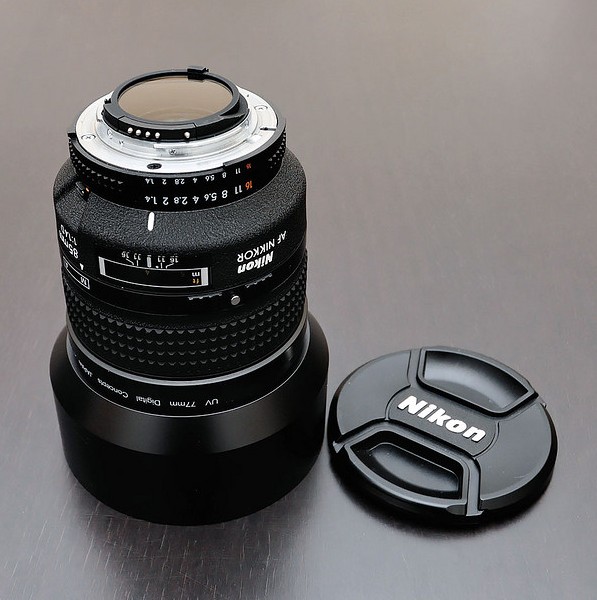 尼康(nikon) af 85/1.4d 中远摄定焦镜头
